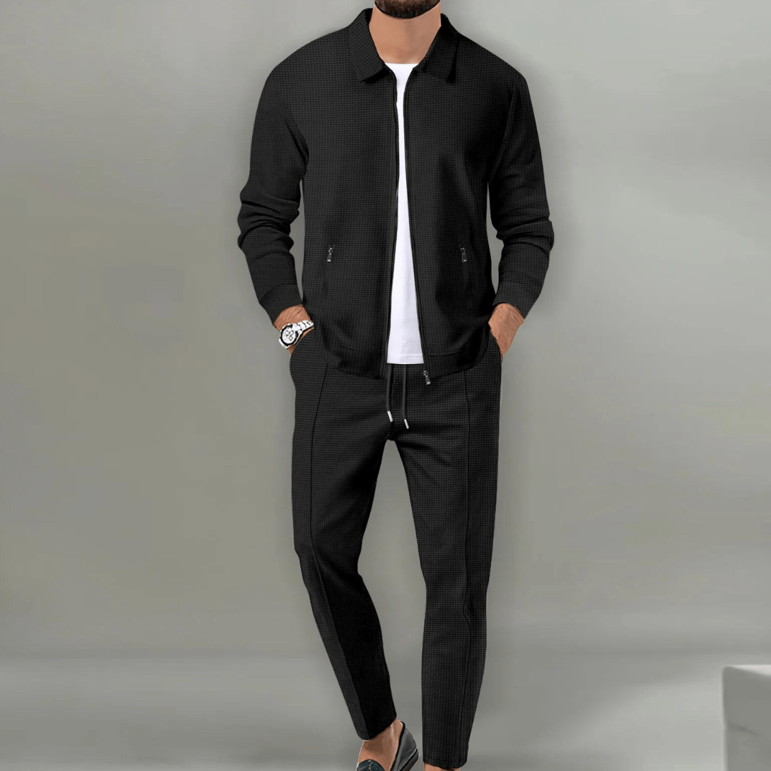 Set coordinato uomo elegante e sportivo, tuta completa con maglia a maniche lunghe e pantaloni per ogni occasione.