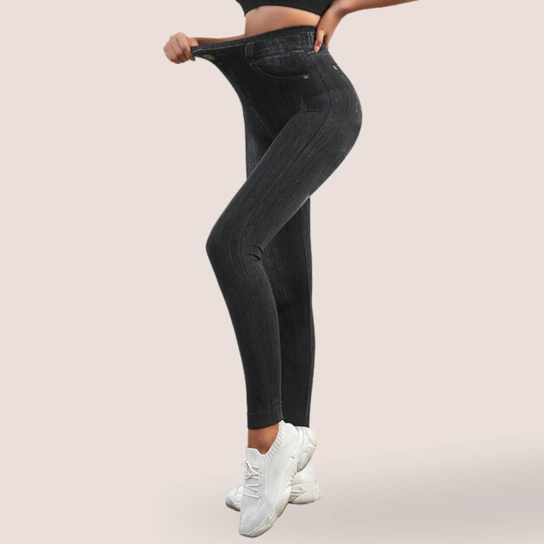 Pantaloni jeans donna elasticizzati, offrono massimo comfort e vestibilità slim.