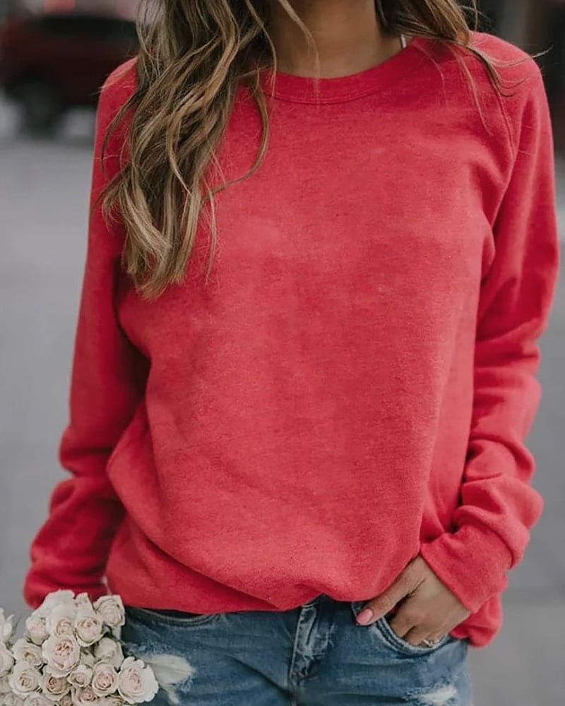 Maglione girocollo rosso da donna in maglieria, ideale per un look casual elegante e confortevole. Pullover a maniche lunghe versatile.