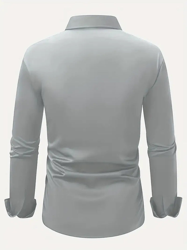 Camicia elegante slim fit uomo, manica lunga, per un outfit smart casual e professionale.