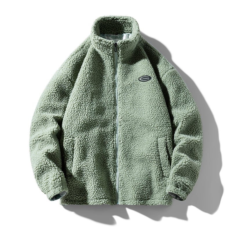 Giacca invernale uomo verde chiaro, cappotto ampio e caldo, perfetto per uno stile casual e confortevole.