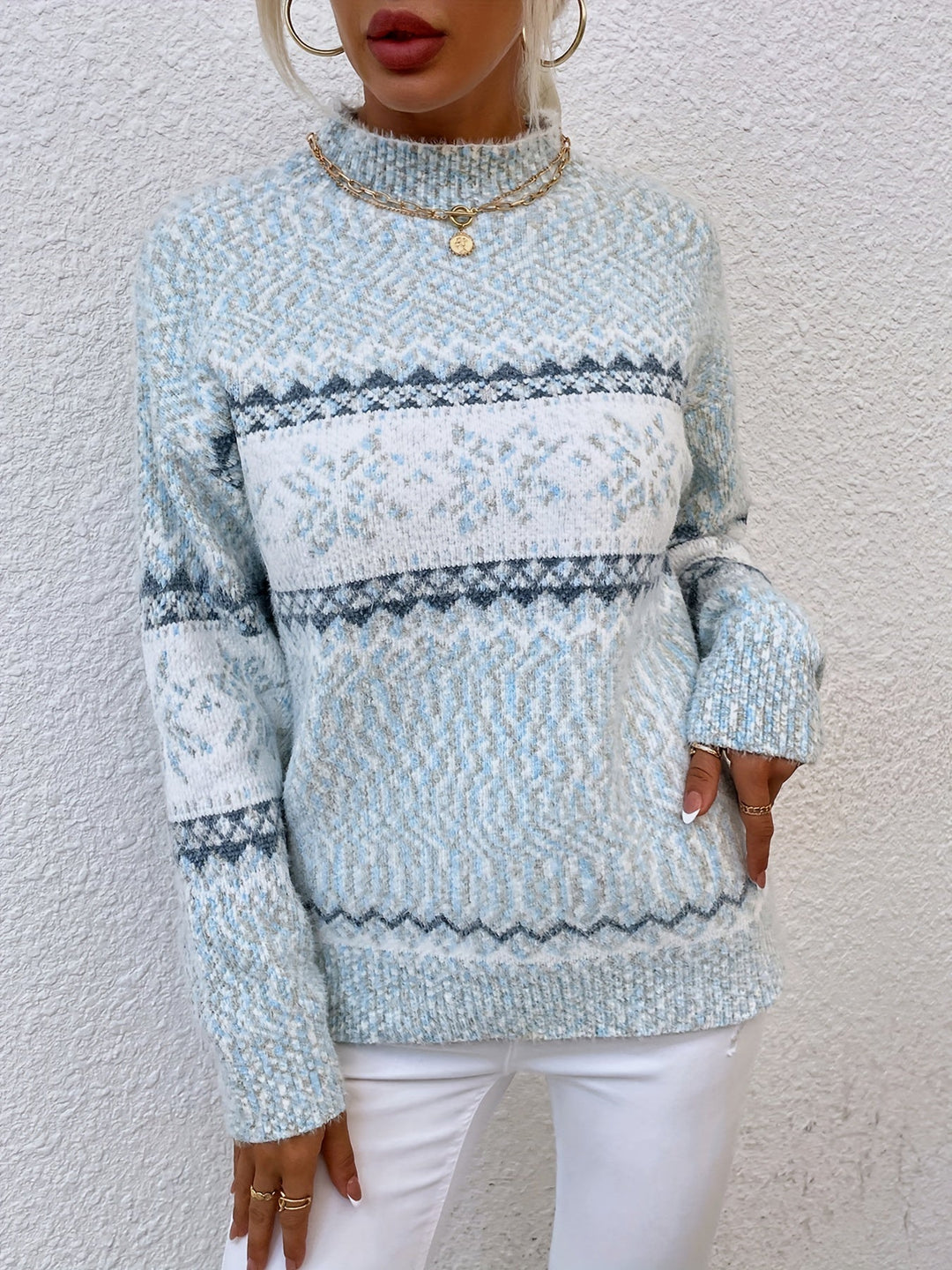 Maglione rosa invernale da donna, collo alto, fiocchi di neve, comodo e alla moda per ogni occasione.