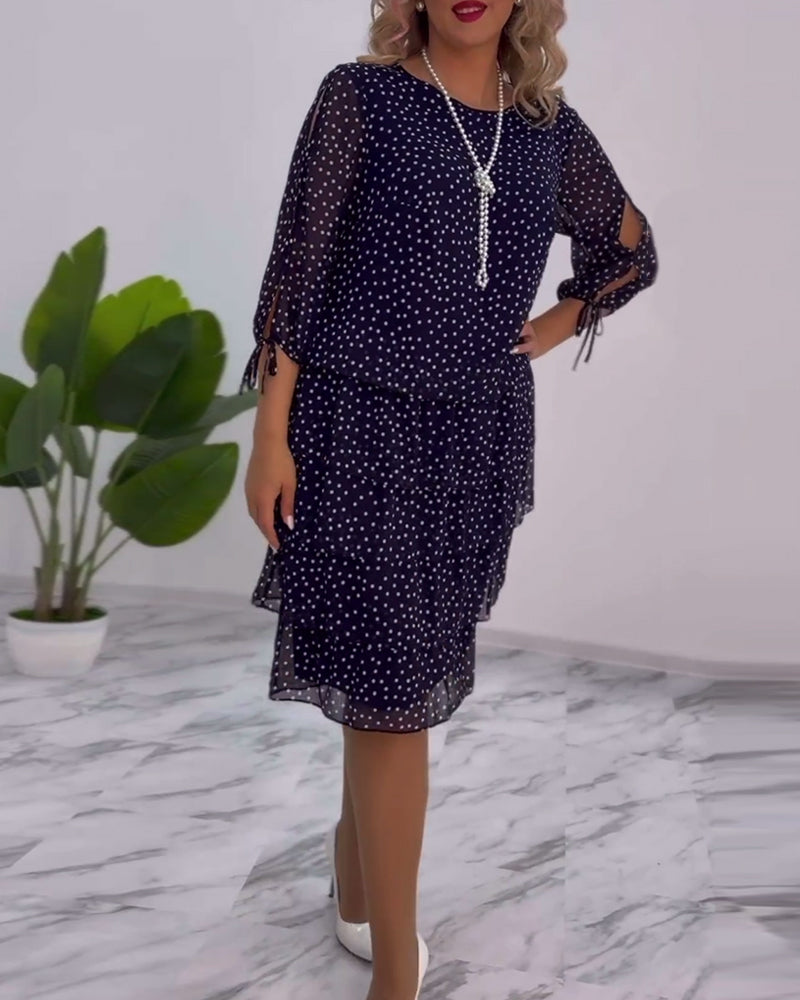 Abito donna a pois, gonna fluida, maniche 3/4. Vestito elegante per outfit casual o serate speciali. Moda donna.