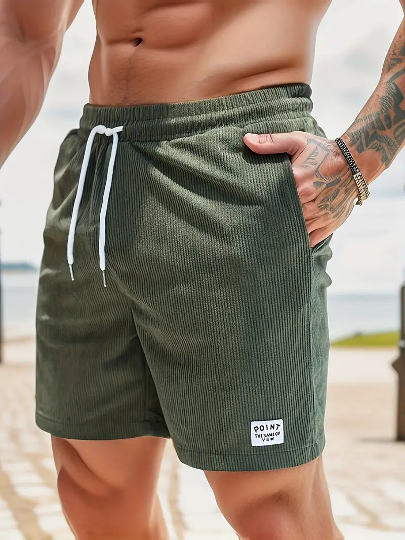 Shorts uomo in effetto corduroy, tessuto confortevole per le calde giornate estive.