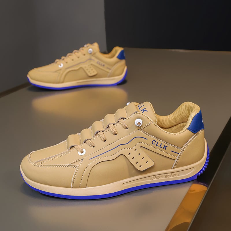 Scarpe da skate uomo, vista posteriore che evidenzia la suola piatta e il design pulito e casual.