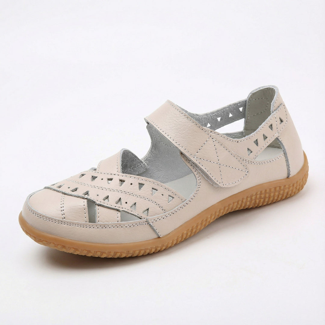 Eleganti sandali estivi donna, slip-on, comodi e leggeri per passeggiate. Perfetti per il comfort.