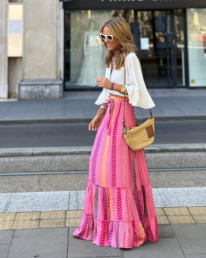 Abito da donna ampio con stampa floreale e design A-line, comodo ed elegante per stile casual o chic.