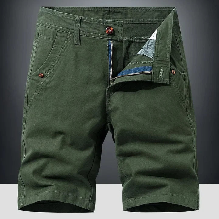 Pantaloncini chino workwear uomo dal taglio confortevole, versatili per outfit estivi casual e robusti.