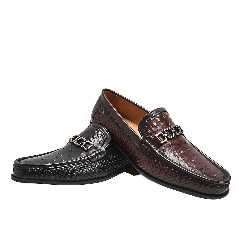 Design laterale: mocassino uomo in pelle intrecciata nero. Scarpa elegante per uomo, ideale ogni giorno.