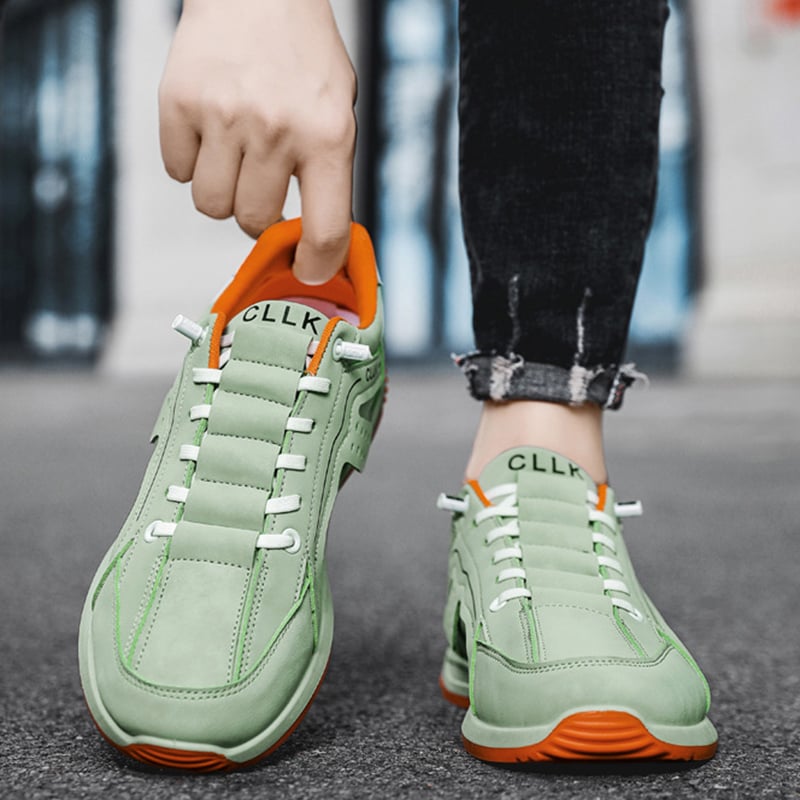 Dettaglio: scarpe uomo basse da skate con lacci resistenti, essenziali per comfort e stile quotidiano.