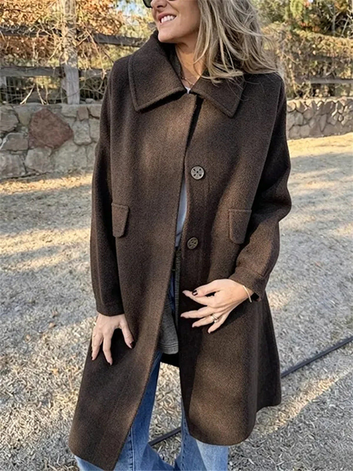Giacca donna in lana monopetto. Stile classico e moderno, elegante capospalla per l'inverno e l'autunno.
