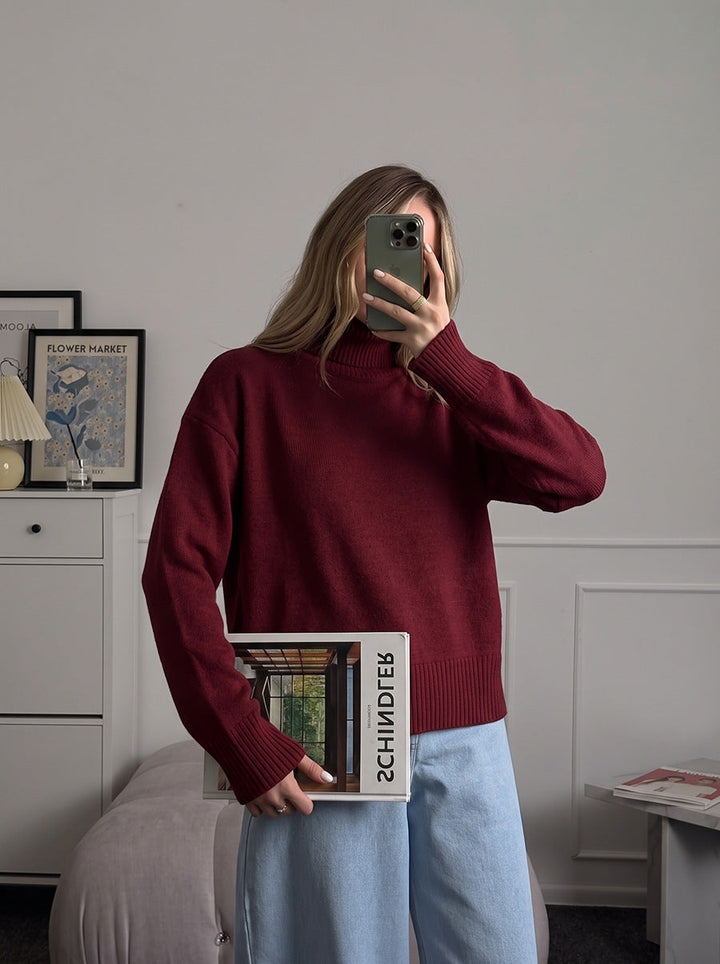 Moda casual donna: maglione ampio, morbido, maniche lunghe. Perfetto per la vestibilità quotidiana e relax.