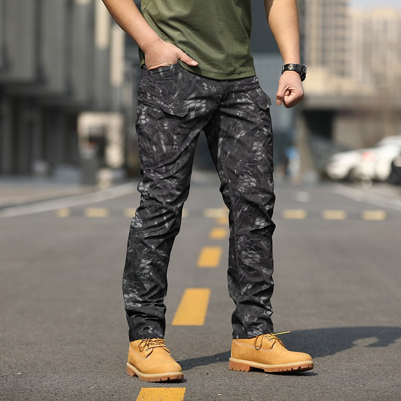 Pantaloni autunno uomo, robusti e confortevoli, con protezione antivento e impermeabile per ogni attività.