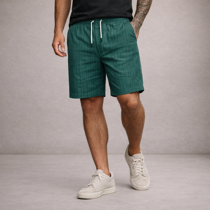 Abbigliamento estivo uomo: shorts casual con vita regolabile, freschi e ideali per il tempo libero.