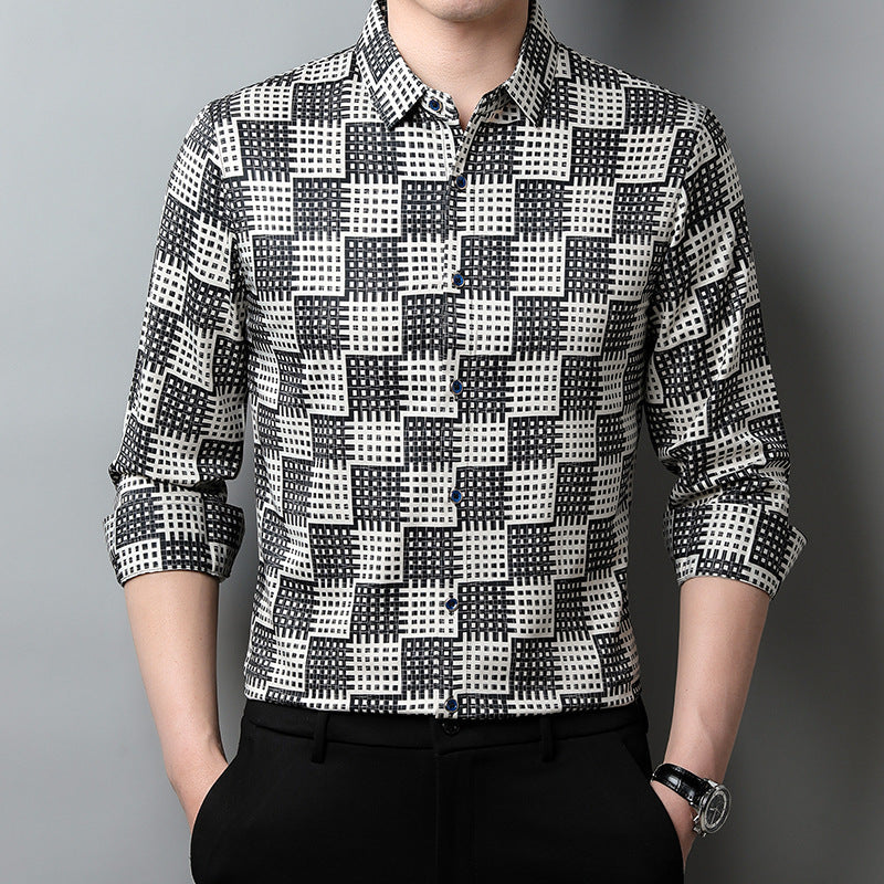 Camicia uomo a quadri con maniche lunghe. Design classico e vestibilità regolare per ogni occasione casual.