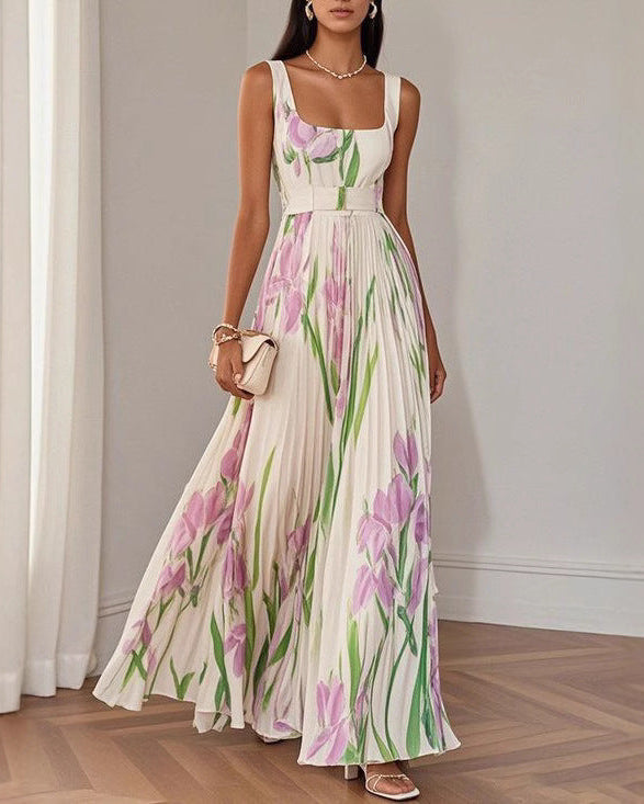 Abito estivo donna floreale multicolore con spalline sottili, plissettato, ideale per moda mare ed eleganza estiva.