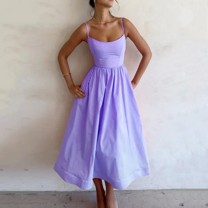 Abito midi donna estivo, spalline sottili, taglio a linea A. Moda estiva versatile per look eleganti e casual.