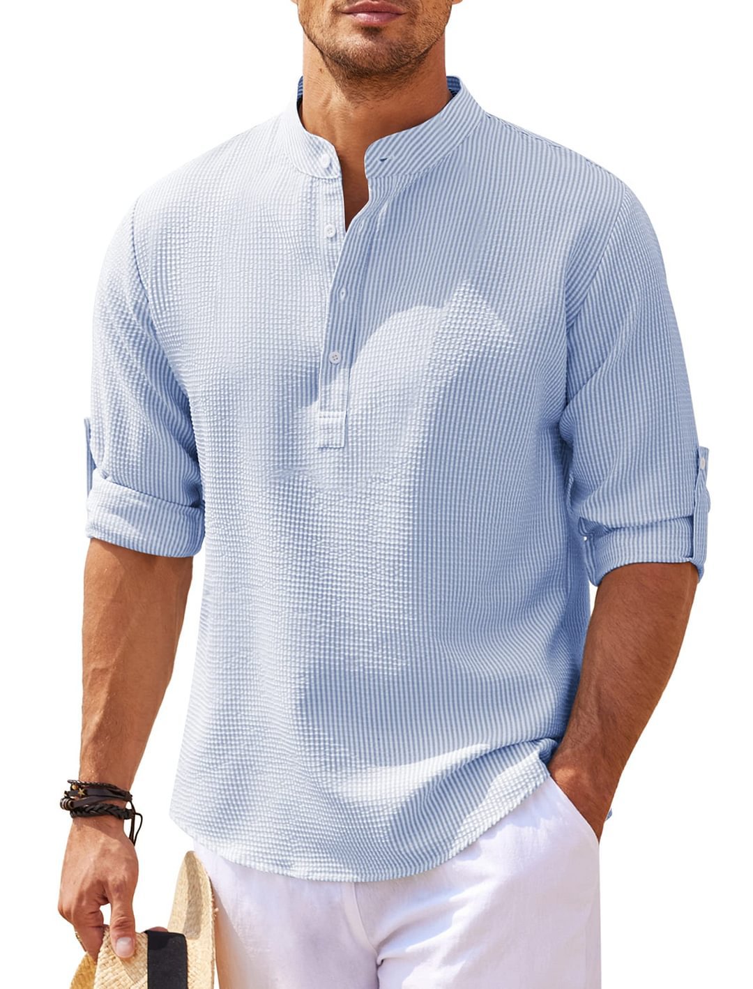 Camicia uomo a maniche lunghe con colletto classico, bottoni. Tessuto confortevole, stile versatile.