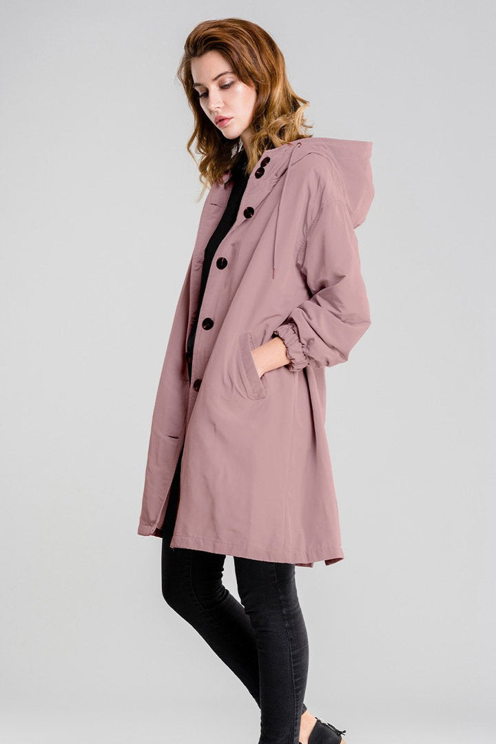 Giacca casual donna oversize, impermeabile con cappuccio, ideale per tempo libero e attività esterne.