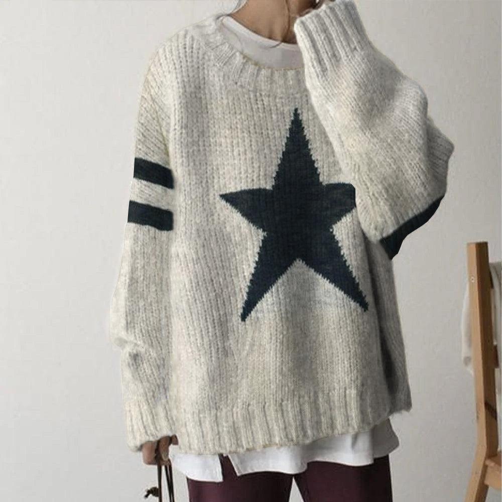 Maglione donna oversize con girocollo, perfetto per un look rilassato e confortevole. Moda femminile.