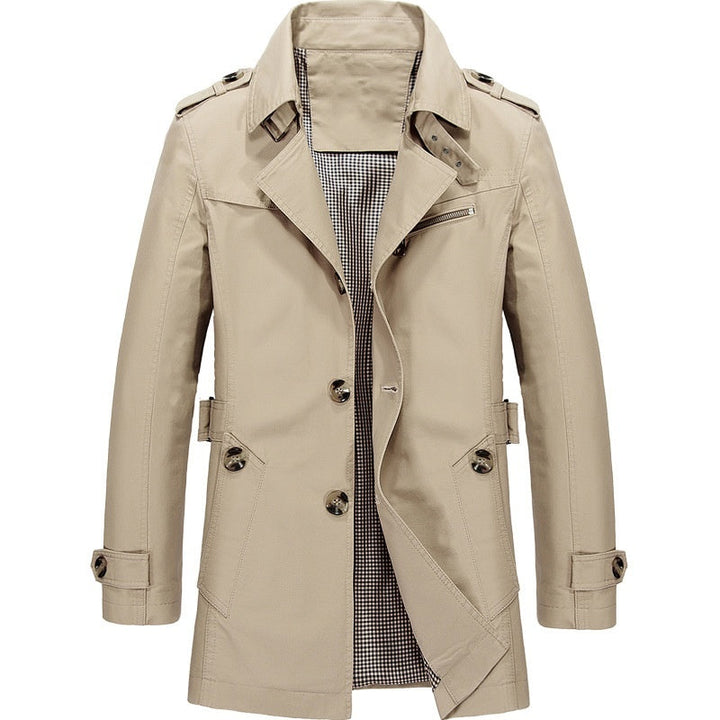 Cappotto uomo doppiopetto versatile, ideale come soprabito invernale o per abbigliamento esterno moda maschile.