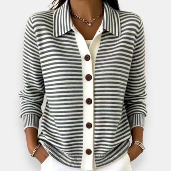 Maglieria cardigan donna a righe, con colletto e bottoni. Ideale per un look casual ed elegante, outfit quotidiano.