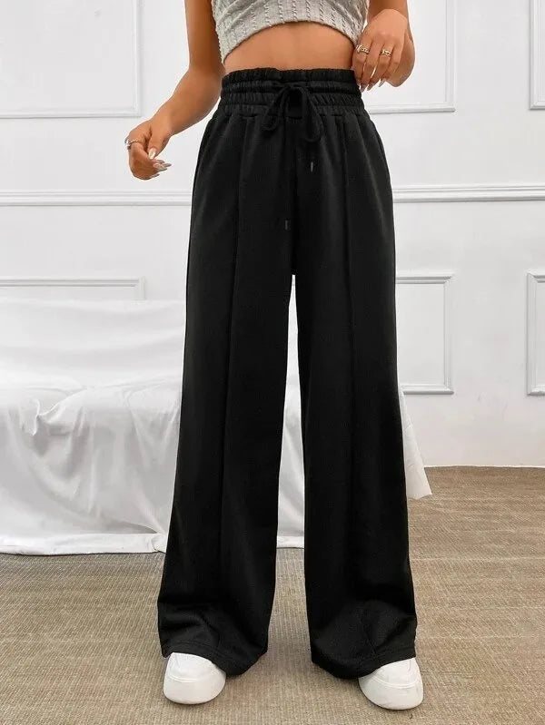 Pantaloni comodi donna a gamba larga, perfetti per relax e un look versatile ed elegante.