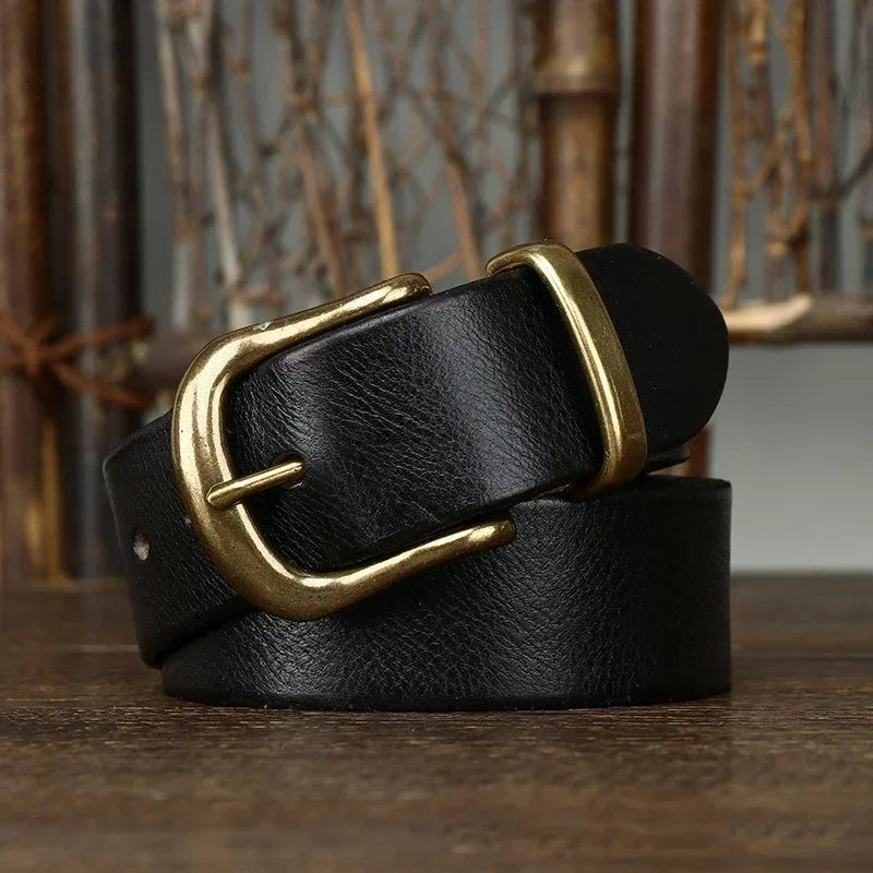 Lussuosa cintura uomo in pelle pieno fiore, stile classico e artigianale con fibbia in ottone lucido.
