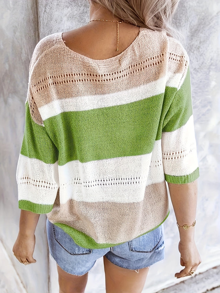 Maglia donna dal taglio moderno, morbida e comoda, ideale per il look quotidiano.