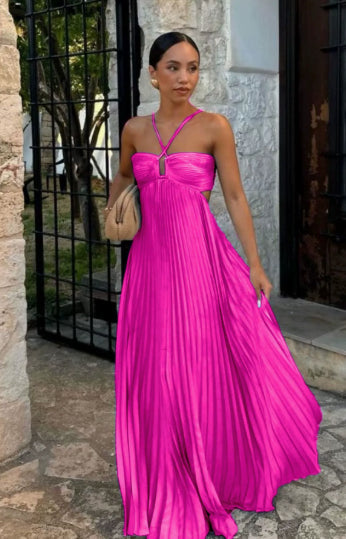 Abito donna elegante plissettato, collo halter, vita alta, ideale per un look raffinato da sera.