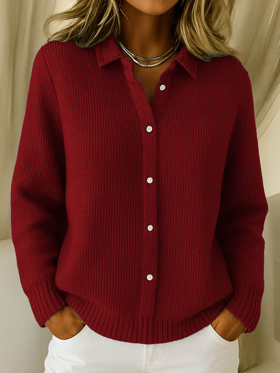 Cardigan donna a maniche lunghe con bottoni, tessuto super morbido e confortevole. Un capo classico per ogni occasione.