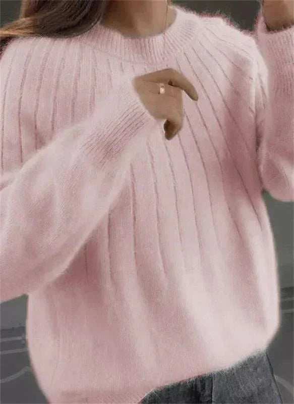 Maglione donna invernale versatile e alla moda. Ideale per outfit casual o eleganti con maniche lunghe.