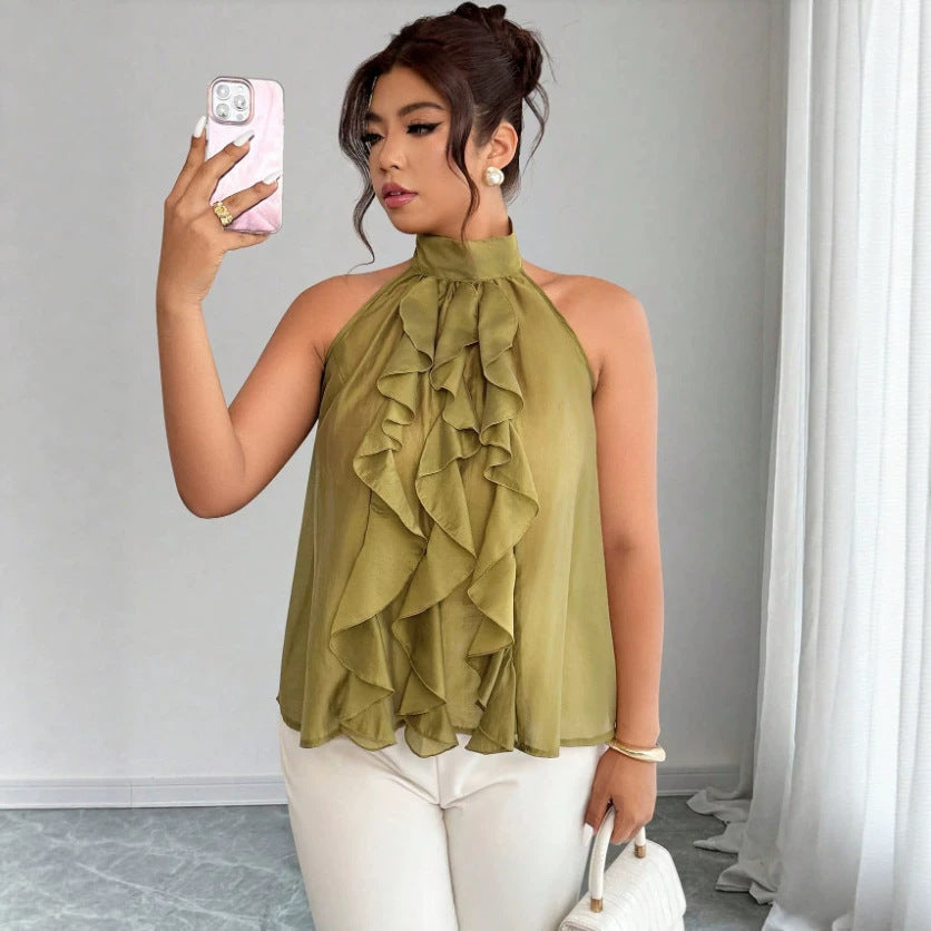 Top donna taglie forti verde oliva, stile francese, scollo all'americana e orlo arricciato elegante.