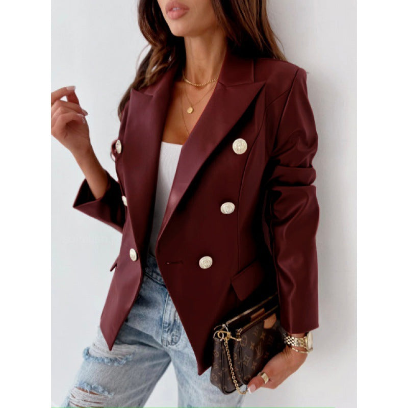 Blazer doppiopetto donna versatile, ideale per outfit formali da ufficio o casual chic in primavera/autunno.