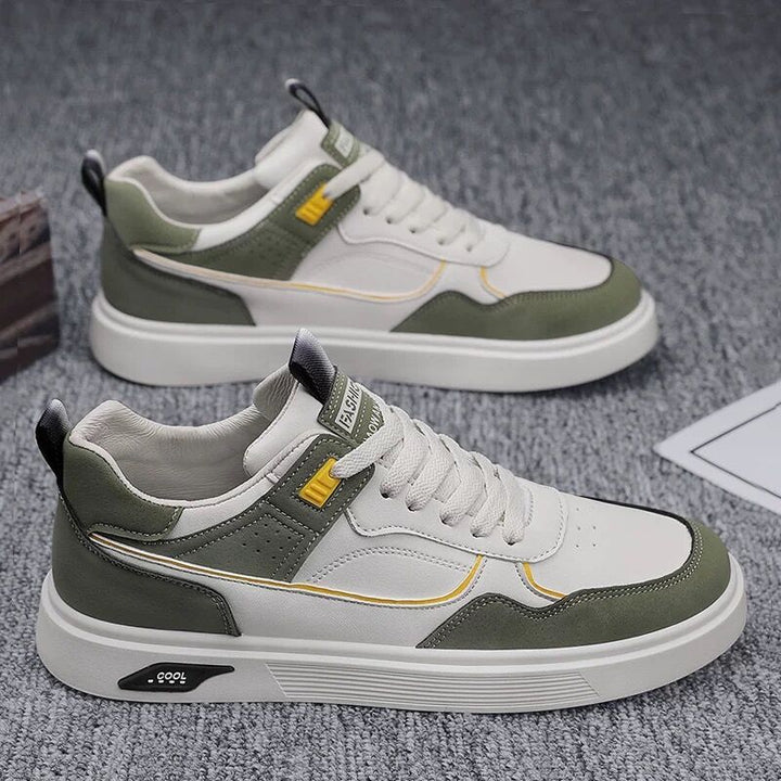Sneakers uomo casual con lacci, perfette per stile quotidiano e comfort traspirante.