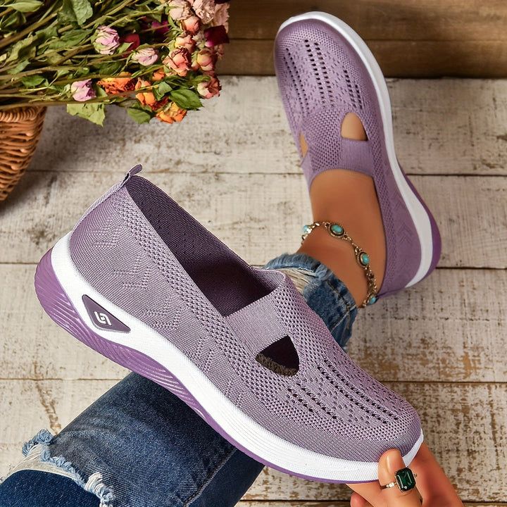 Sneakers donna quotidiane, leggere, antiscivolo. Ideali per camminare con comfort tutto il giorno.