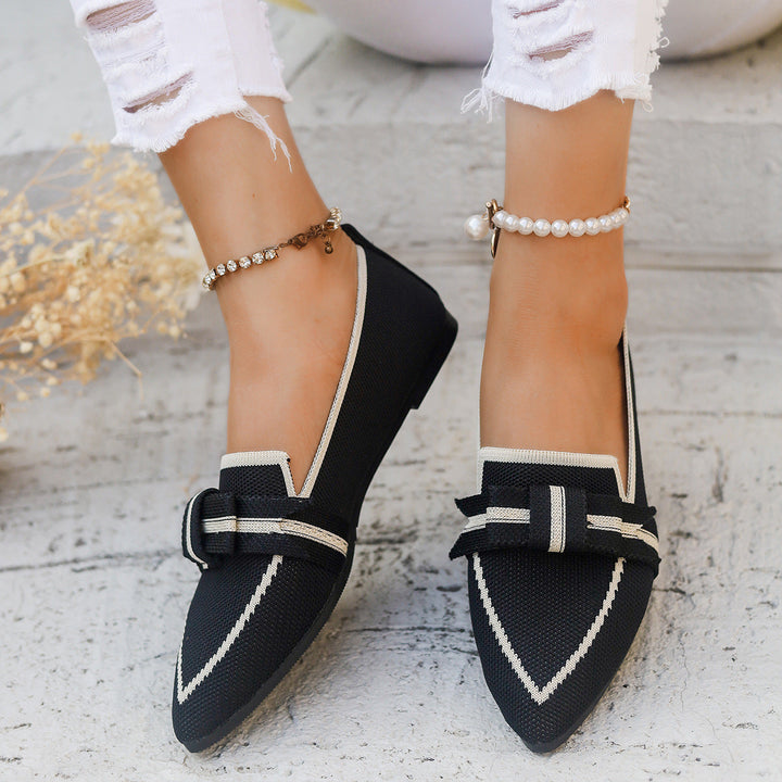 Scarpe basse donna per tutte le stagioni, con fiocco. Perfette per un tocco elegante e comodo ogni giorno.
