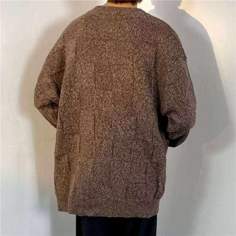 Confortevole maglione da uomo ampio per l'inverno, offre calore e uno stile casual per ogni giorno.