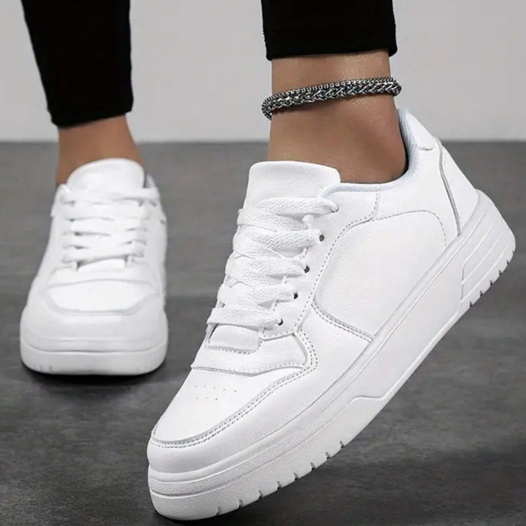 Scarpe uomo sportive casual, traspiranti e comode, ideali per primavera e autunno, stile urbano.