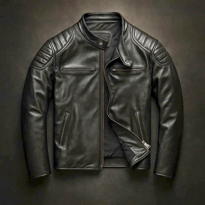 Giacca da moto in pelle per uomo, stile biker rinforzato con zip, perfetta per avventure urbane.