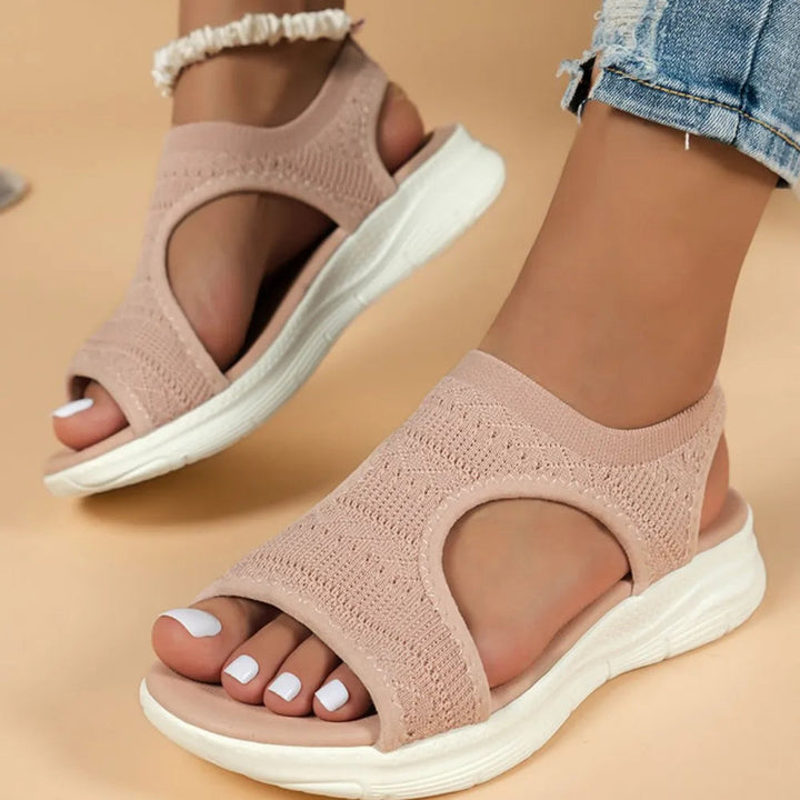 Sandali ortopedici da donna per comfort quotidiano, ideali per passeggiate estive e benessere dei piedi.