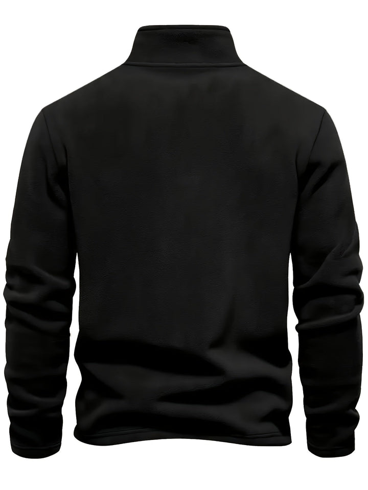 Maglia uomo autunno inverno con collo alto e mezza zip, comfort e stile per ogni outfit casual.