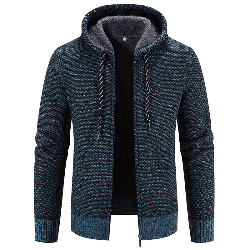 Giacca invernale uomo casual con cappuccio, cerniera robusta e tasche, perfetta per affrontare il freddo con stile.