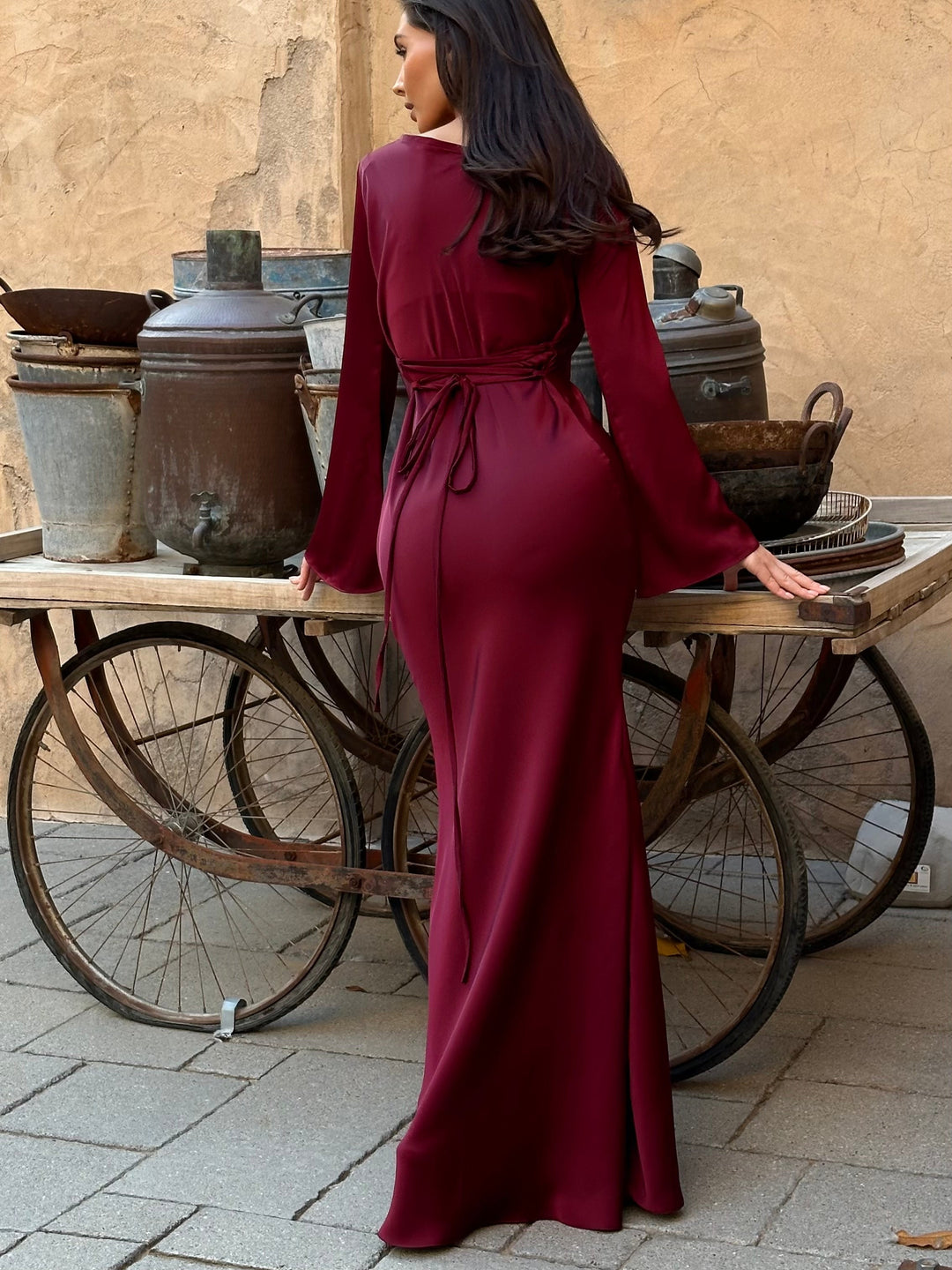 Abito lungo da donna per l'autunno, maniche lunghe, ideale per uno stile elegante.