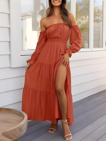 Abito bohémien lungo estivo, versatile, con spalle scoperte, volant e spacco. Perfetto per moda mare e eventi.