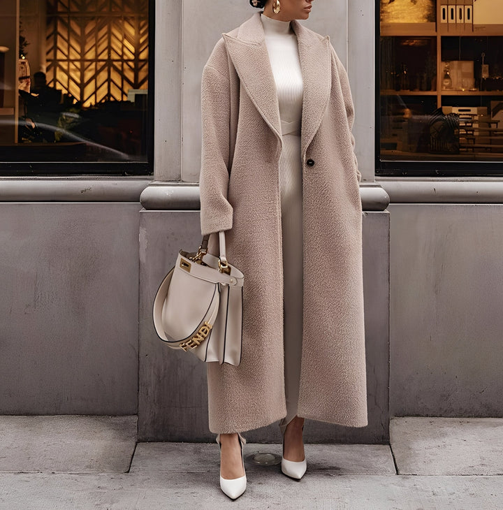 Cappotto invernale caldo e oversize da donna, stile casual-elegante, perfetto come outerwear per il freddo.