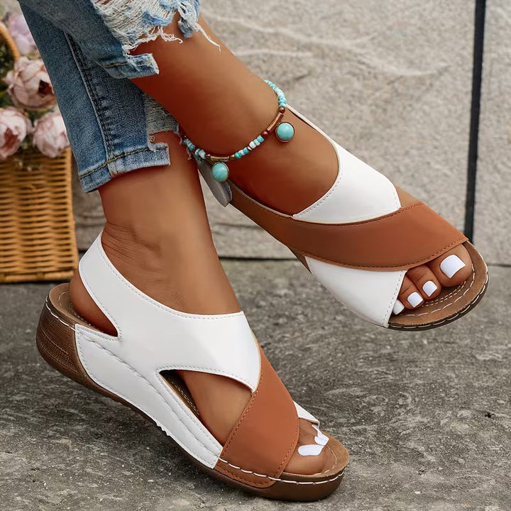 Suola ergonomica sandali donna con plateau, ammortizzazione per comfort duraturo, perfetti per la città.