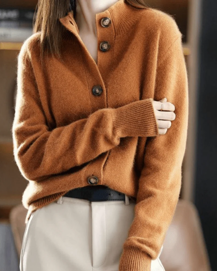 Cardigan donna morbido e moderno con scollo a V e bottoni, un must-have per il tuo guardaroba.
