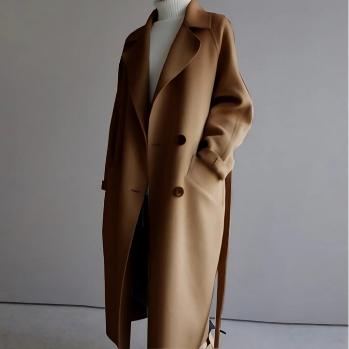 Cappotto invernale da donna caldo ed elegante per outfit autunnali e invernali con stile classico.