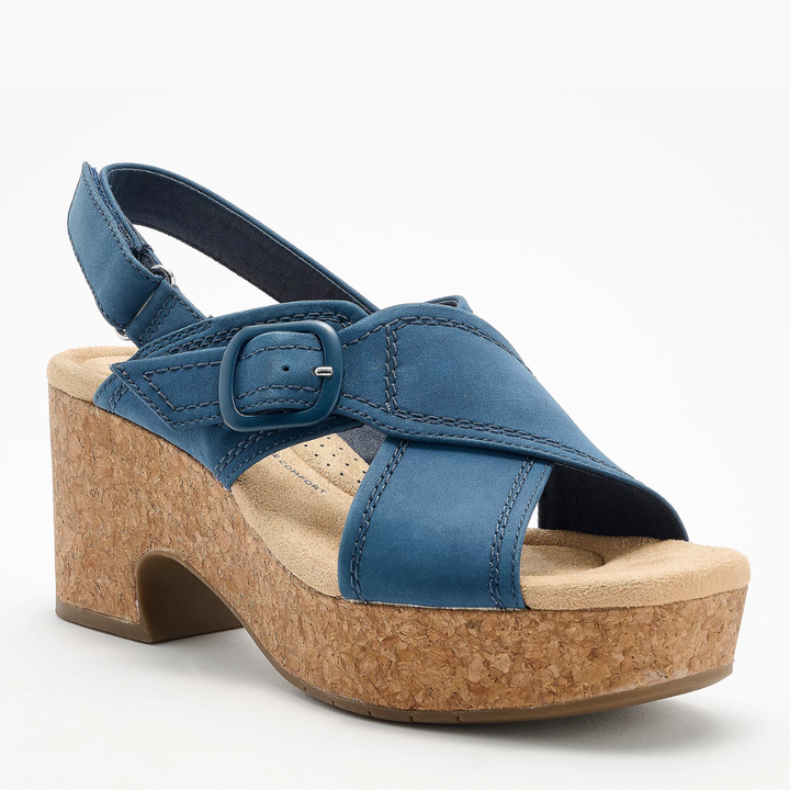 Sandali da donna con plateau e zeppa, texture estiva per un comfort e uno stile impeccabile. Scarpe eleganti.